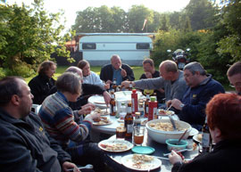 Grillabend mit Live-Mucke aus`m Bulli :-)